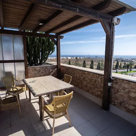 Edificio Prieto Viv 2e アパート